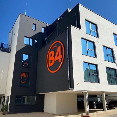Hotel B4 Лимбург-ан-дер-Лан Экстерьер фото