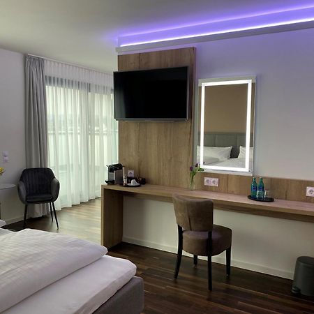 Hotel B4 Лимбург-ан-дер-Лан Номер фото